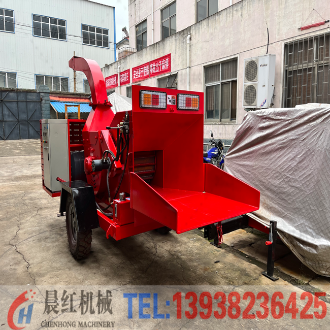 可移動電動樹枝粉碎機(jī)動力強(qiáng)勁穩(wěn)定