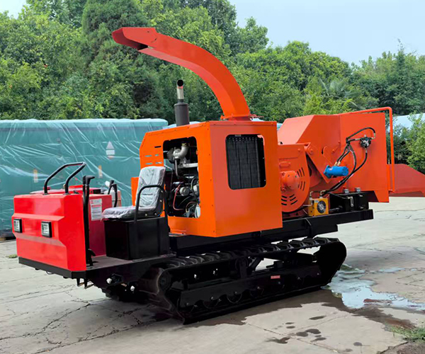 園林枝條堆放占地難處理？晨紅樹枝粉碎機(jī)現(xiàn)場(chǎng)粉碎更便于集中運(yùn)輸與再利用