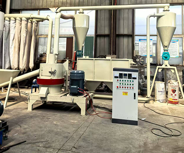 晨紅機械木粉機專業(yè)解決80至200目精細粉體加工需求 專為香料絕緣材料行業(yè)定制方案